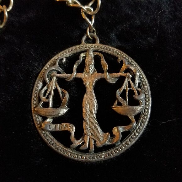 Vintage Zodiac Jewelry, 1960s Sign of Libra Pendant on Chain - Picture 3 of 6